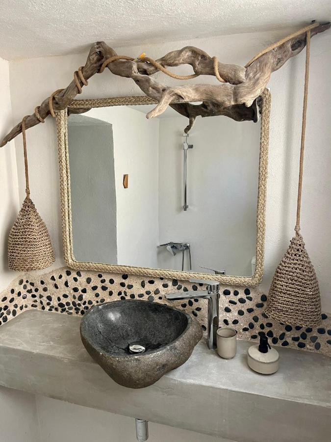 Tserova Rocks Dhrosopiyi Ngoại thất bức ảnh